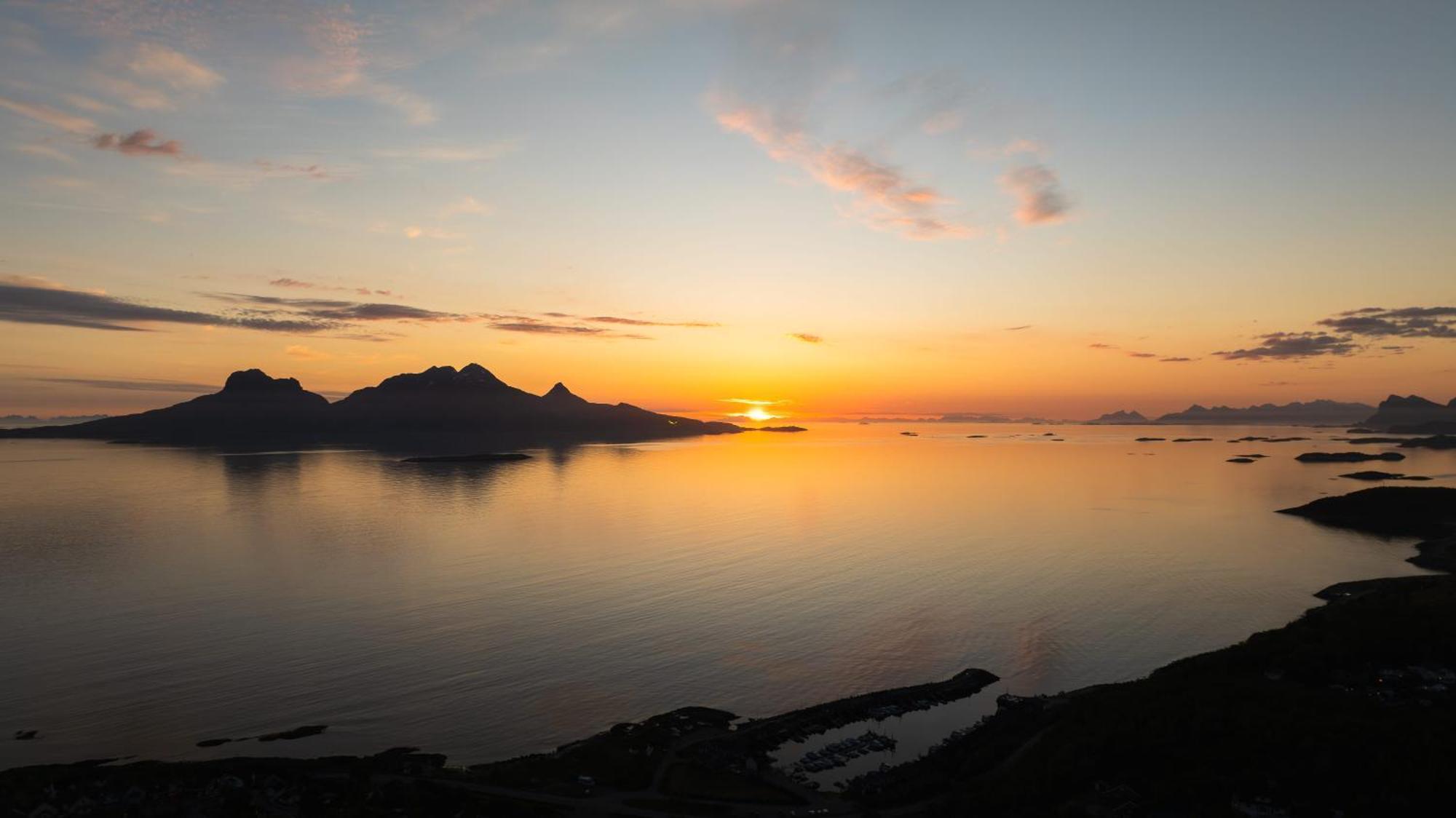 Wood Hotel Bodø Eksteriør billede